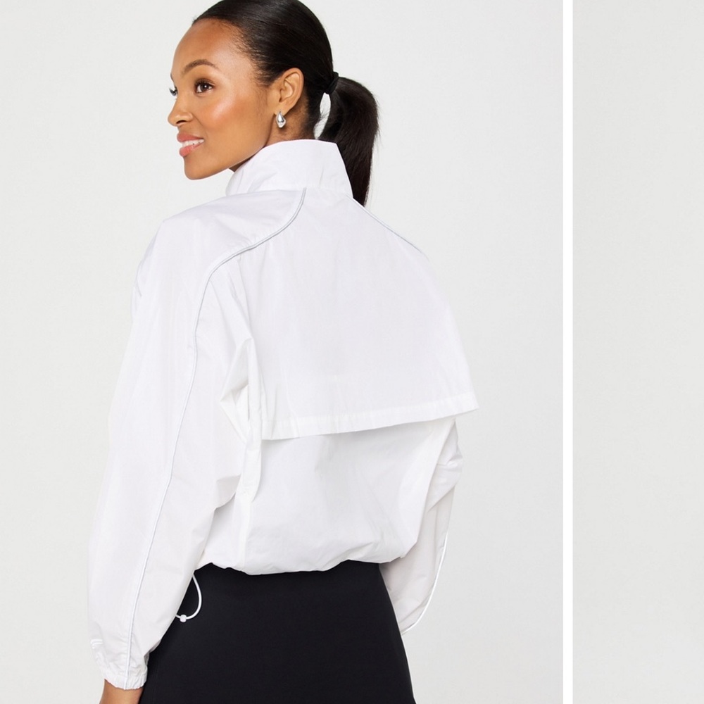 Fabletics Tempo Lightweight Windbreaker - XS